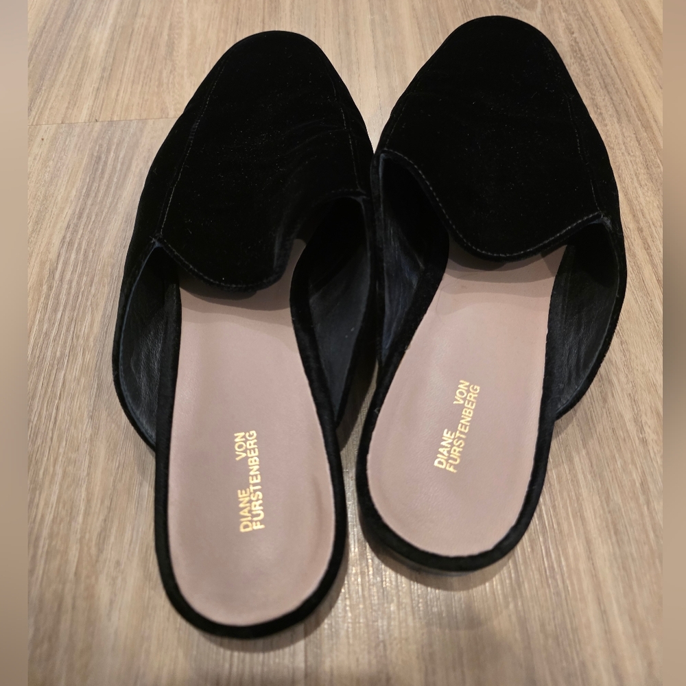 Diane Von Furstenberg Black Velvet Slip-On Mules